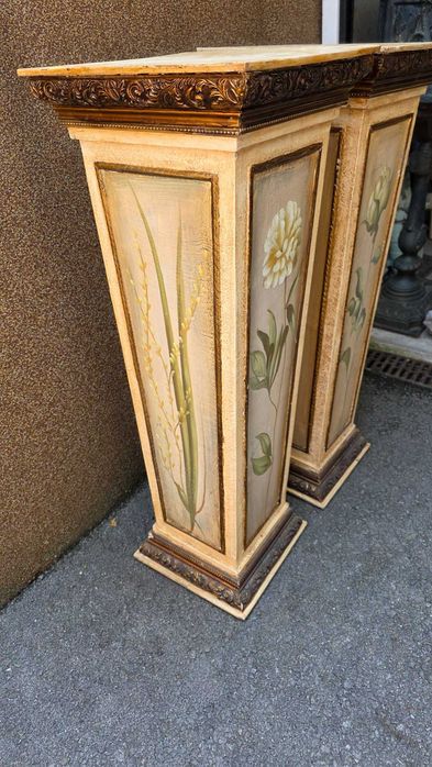 Ретро рисуван шкаф
