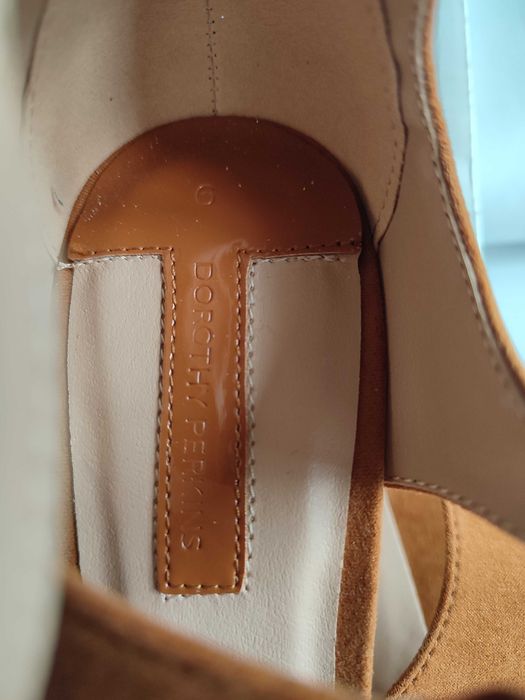 Дамски сандали Dorothy Perkins