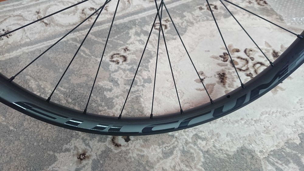 Fulcrum set boost 27.5 , boost. Nou. 35.