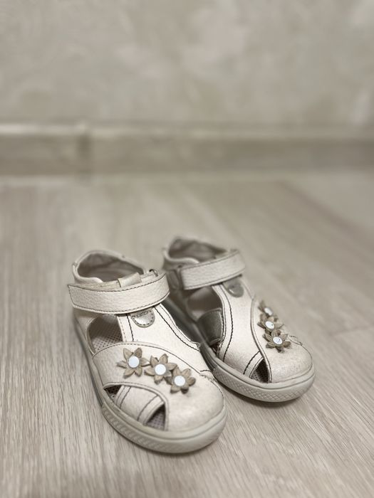 Ортопедические сандалии для девочки