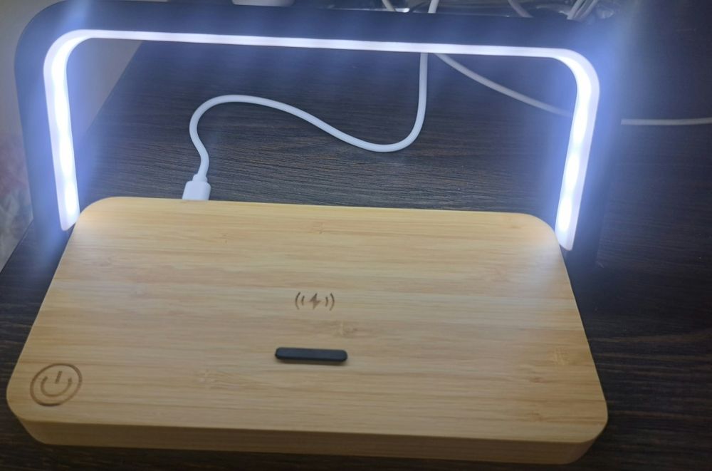 Lampi led cu incarcare wireless