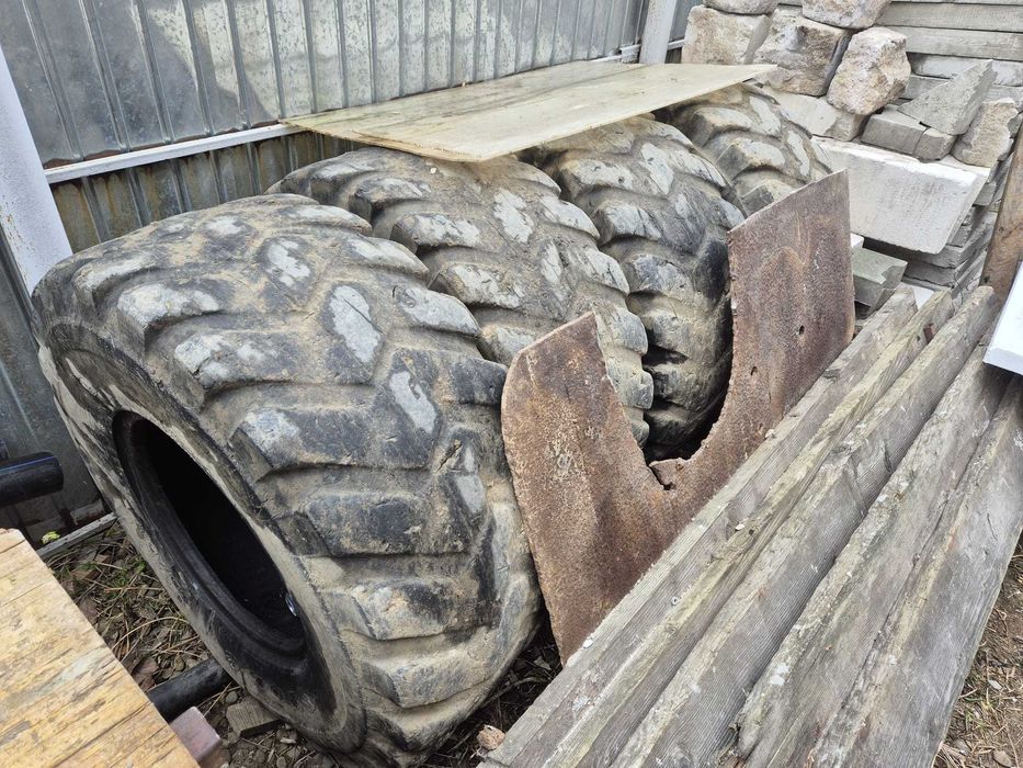 Anvelope 405/70 R18 SH