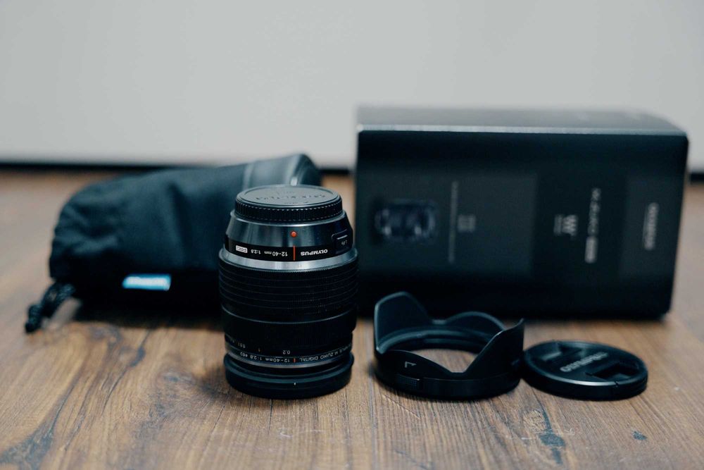 Vând Kit Video Panasonic GH5S + 4 Obiective – Stare Foarte Bună