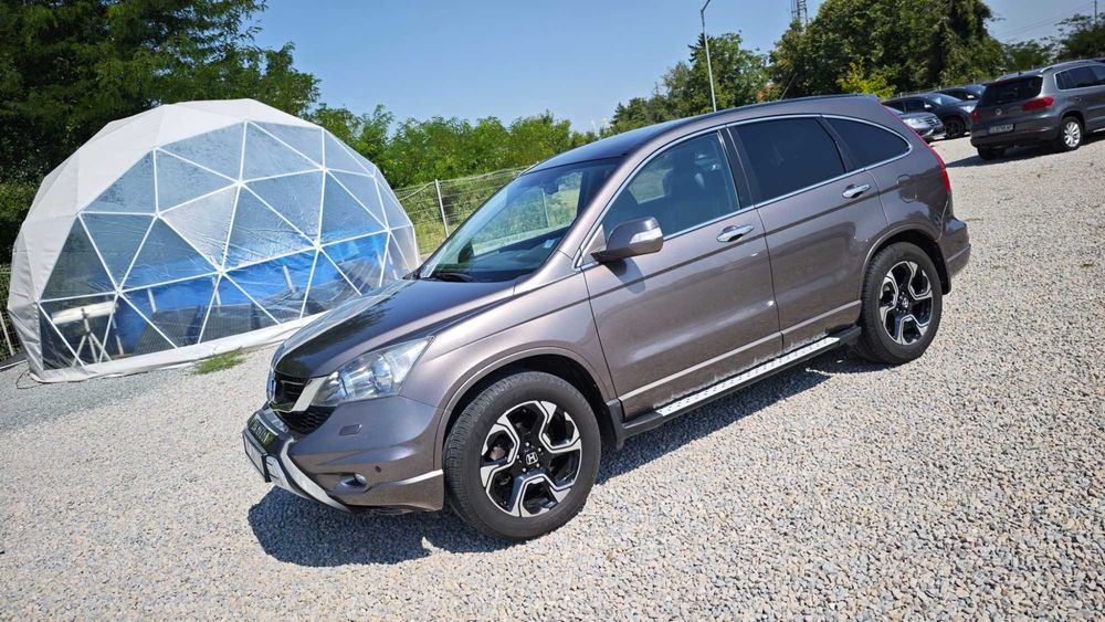 Обслужен Нови Масла/Филтри/Дискове/Накладки/ГУМИ Honda Cr-v