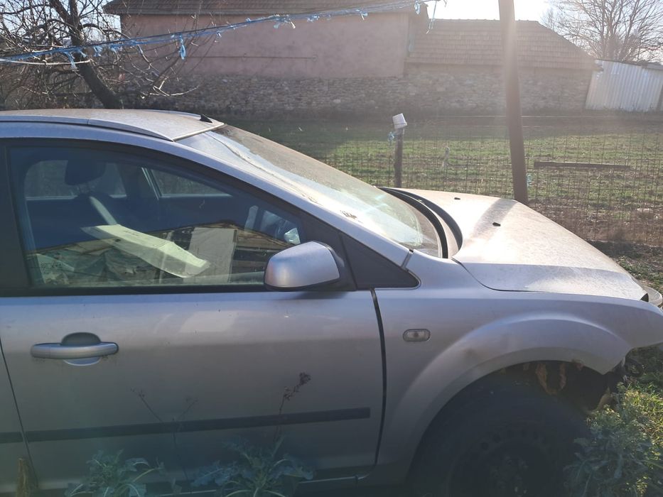 Vând 2 buc  Ford focus