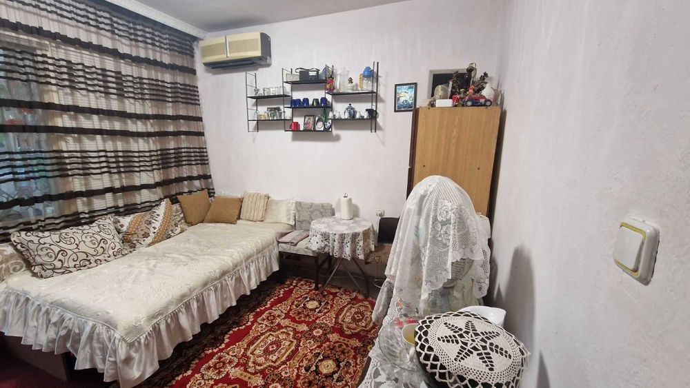 Дава се под наем Етаж от къща в Асеновград - 25 кв.м за 199.41 € - Снимка #1