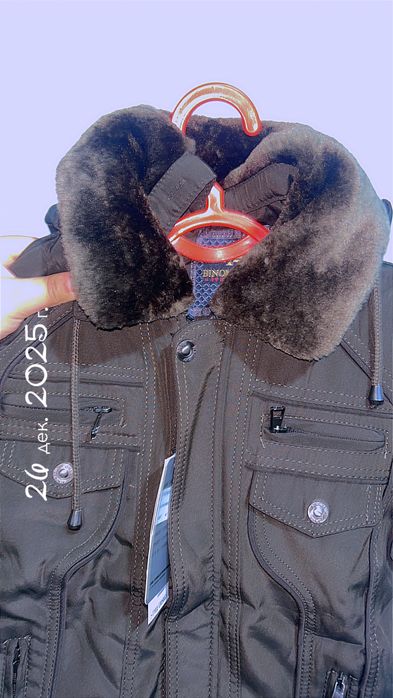 Нови красиви светли. Куртка зимни детски  прятно свет