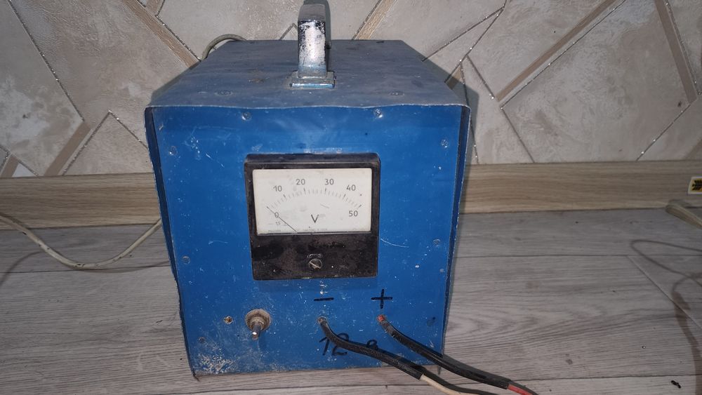 Акумляторни Зарядлаш ускунаси