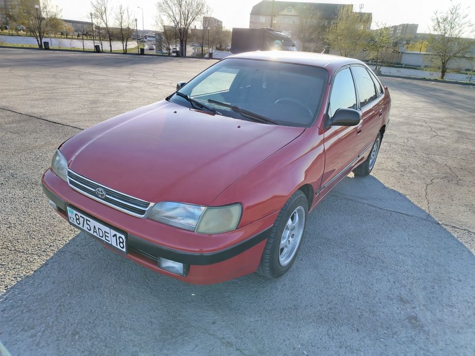 Продам тойота карина е