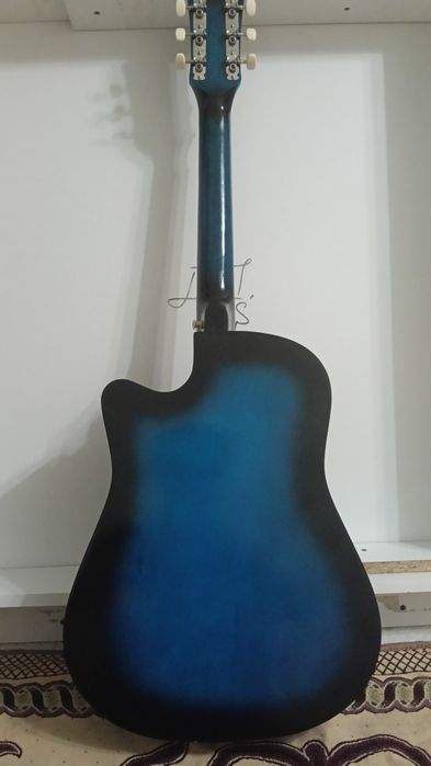 Продается гитара