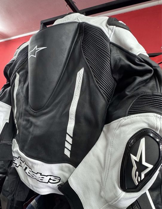 Кожено яке Alpinestars L + гърбица