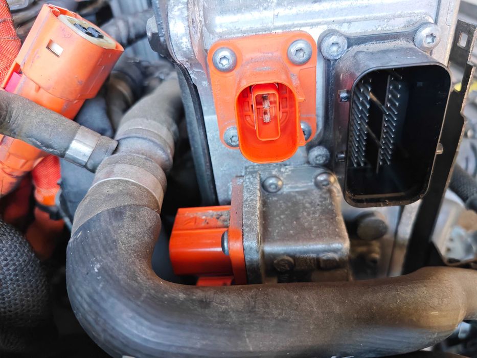 Зарядно устройство VW PASSAT B8 GTE 5QE915682AF Пасат Б8