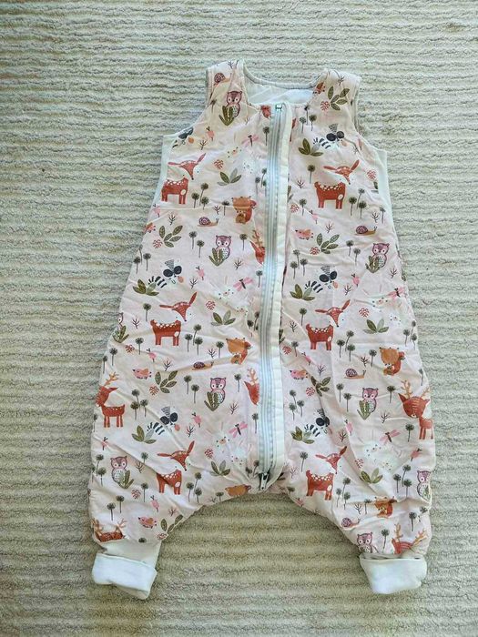 Детски дрехи на различни марки и различни размери