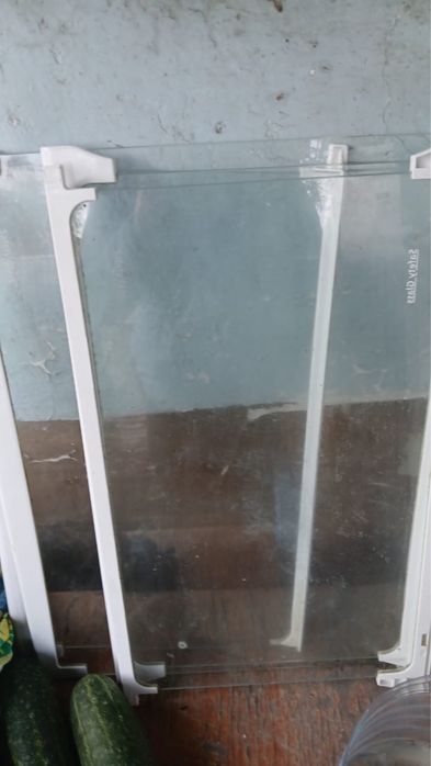 Продам холодильник на запчасти
