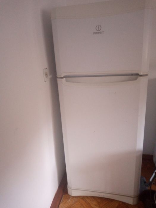 Sotiladi.faqat yangisi ishlamaydi