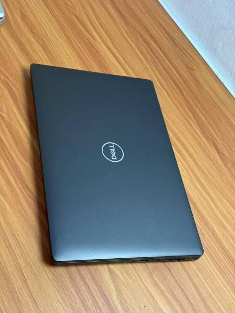 Продам ноутбук Dell 5400 (в идеале)