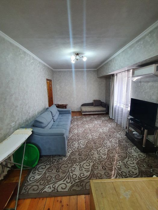 Срочно Юнусабад 4 1х2/ 3/4 балкон 2х6м 42м² мебель и техника