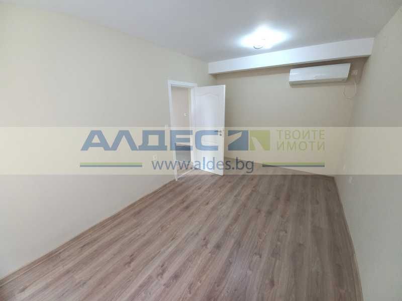 Дава се под наем Офис в София, Стрелбище - 239 кв.м за 2340 € - Снимка #3