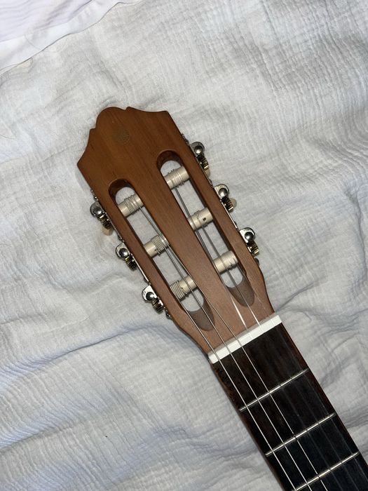 Китара Yamaha C30M