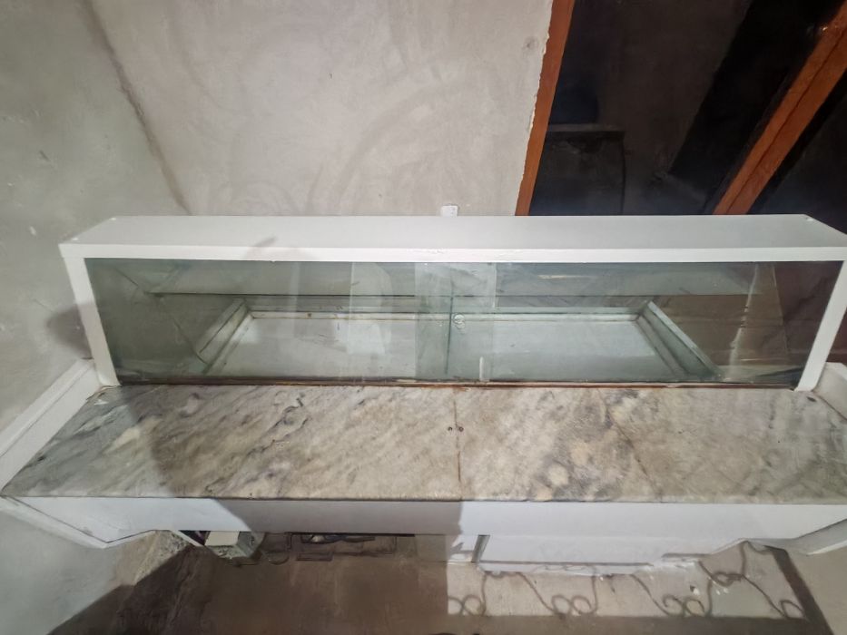 Холодильник витрина