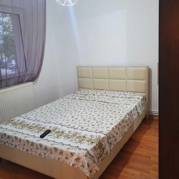 Inchiriez apartament 2 camere mobilat utilat