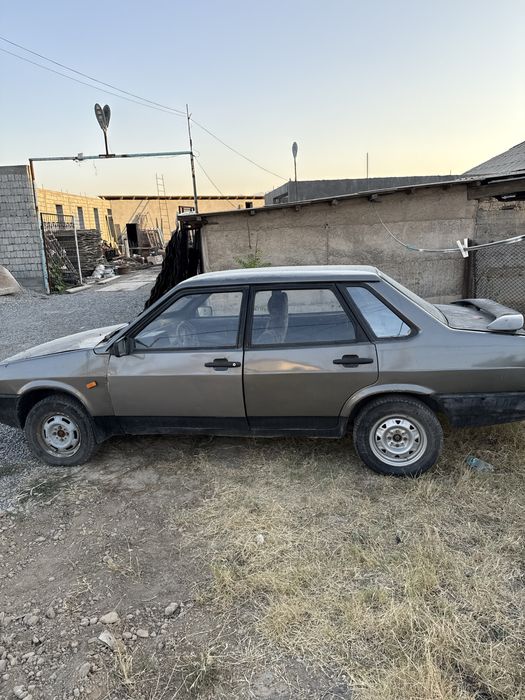 Продам машину 21099