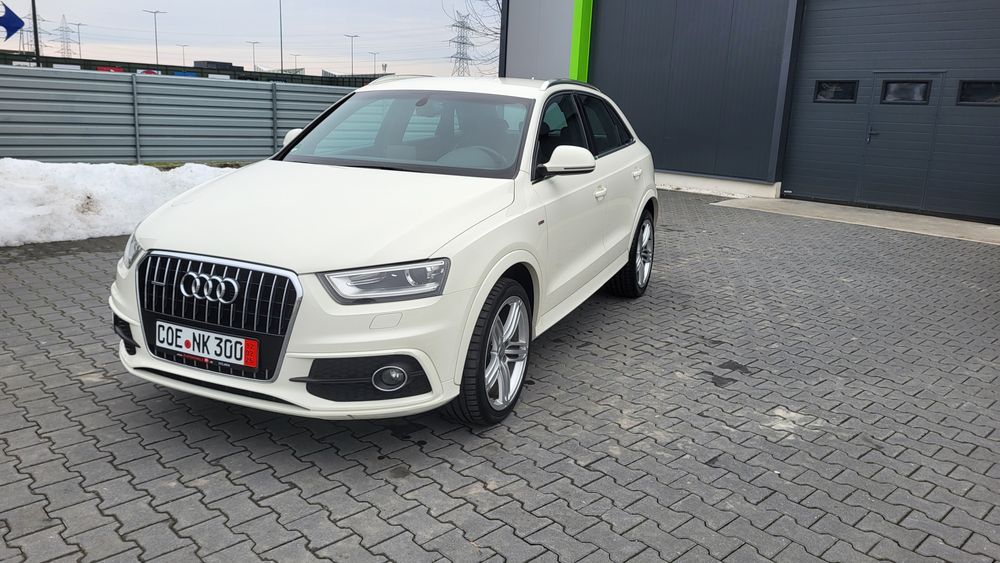 Vând Audi Q3 4X4( quqtrro)S-LINIE cutie automată 7+1 viteze euro 5 Imp