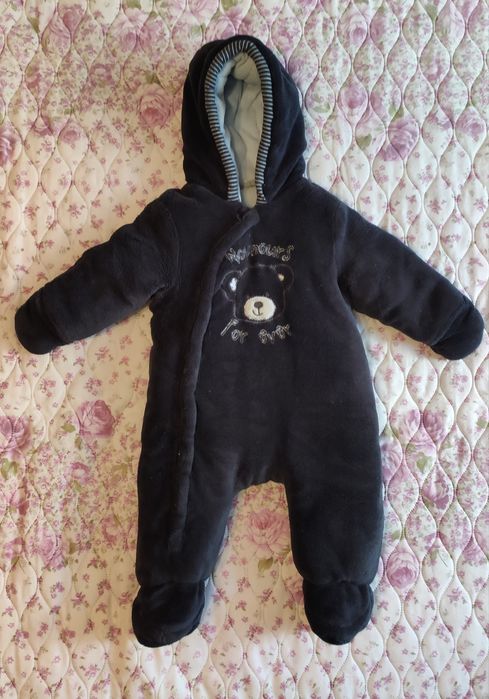 Бебешко яке, космонавтка и гащеризон ВСИЧКО ЗА 8€