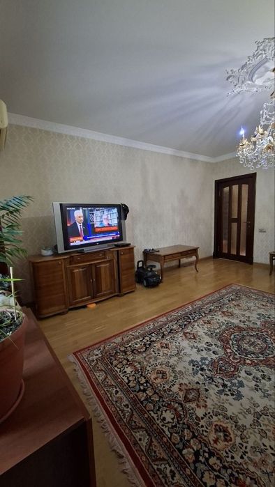 ЮНУСАБАД - 4 квартал(Автосалон, Мост)! Срочная продажа!!!