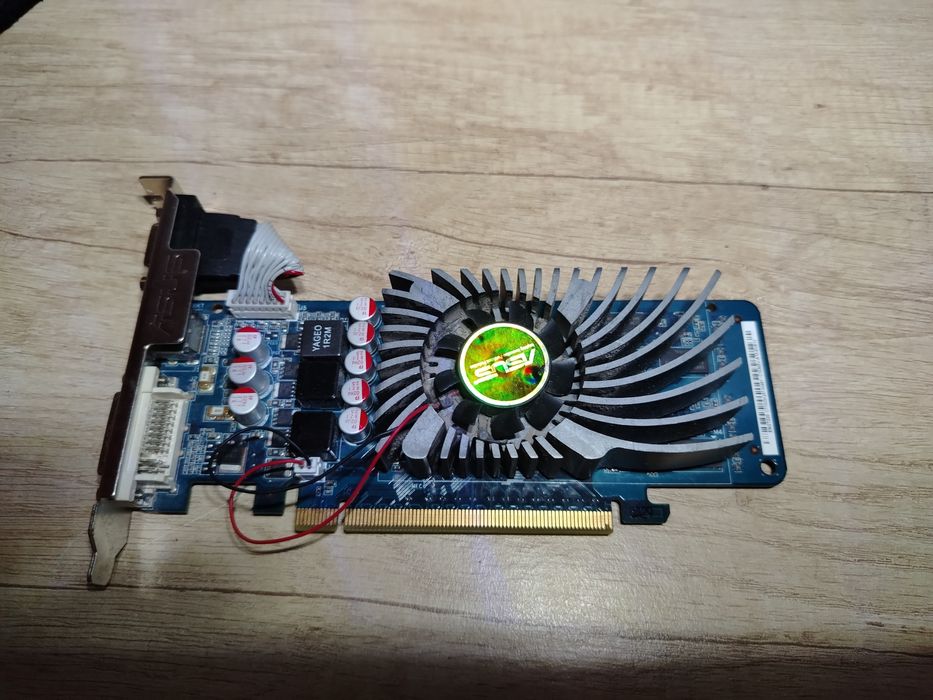 Продавам видеокарти