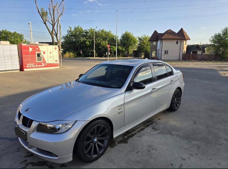 BMW e90 320i automat
