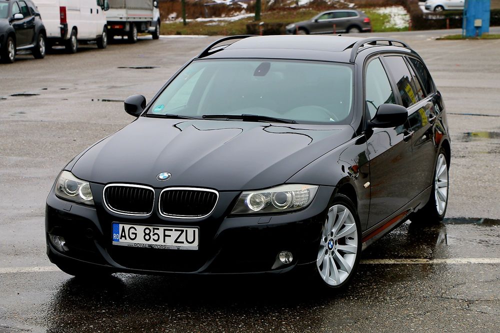 Vand BMW Seria 3 Euro 5 Navi Panoramic Clima Bi-Xenon