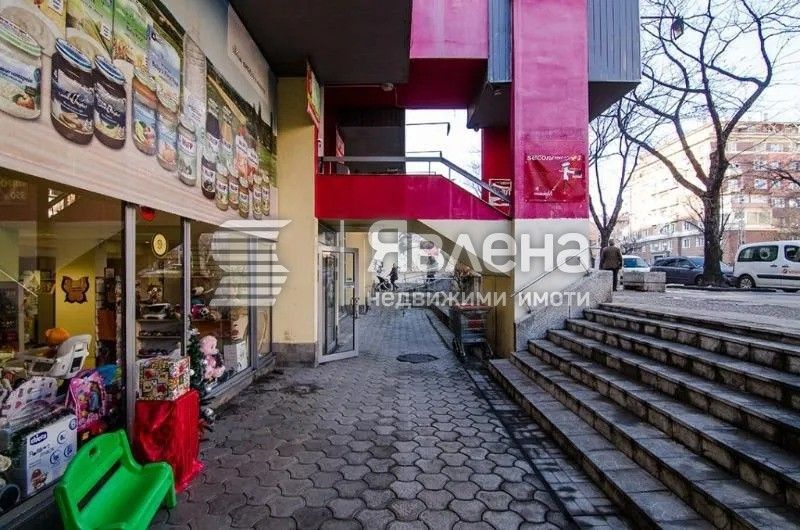 Бизнес сграда на бул. Александър Стамболийски