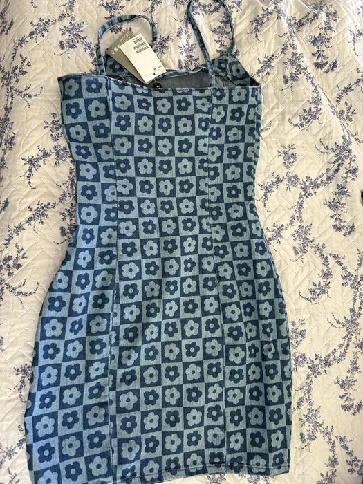 Чисто нова рокля H&M