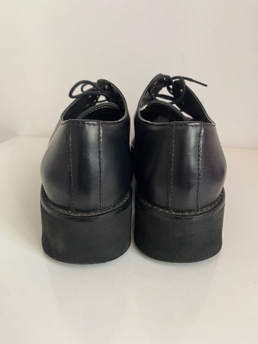 Pantofi eleganti