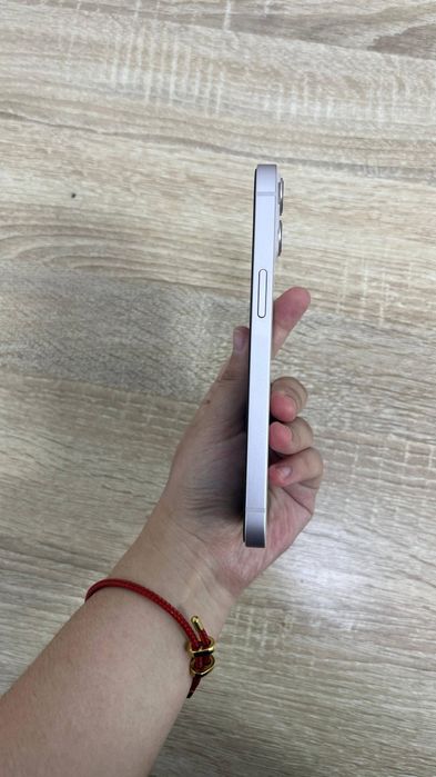 iPhone 13 128gb без царапин