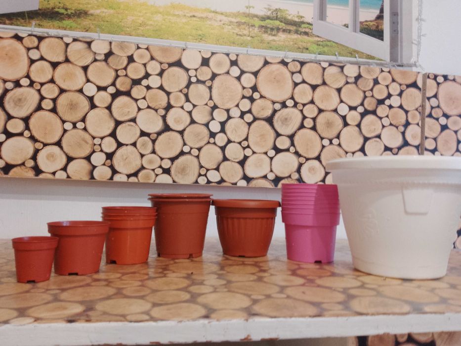 продавам работни саксии и керамични кашпи