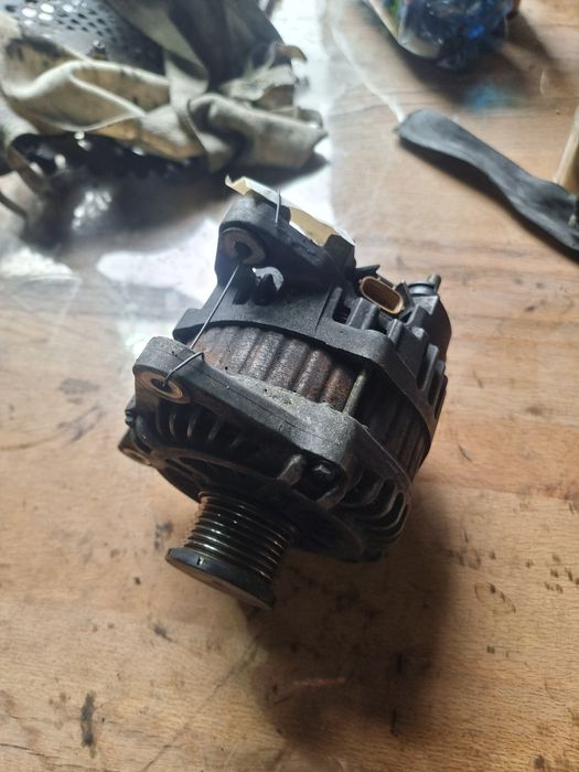 Alternator Nissan Qashqai 2.0 DCI euro 5