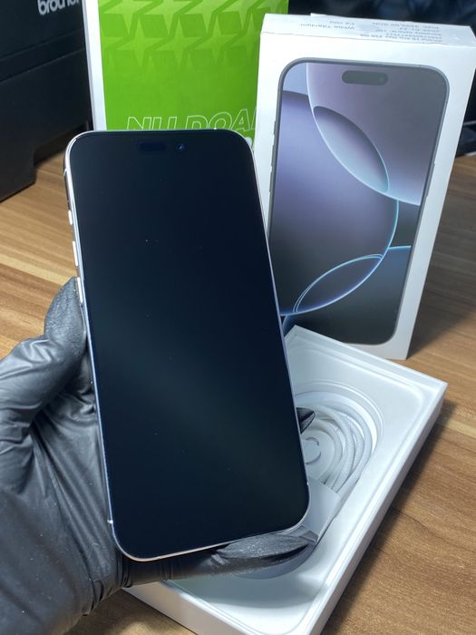 Phone 16 Pro Max • 256 GB • White Titanium