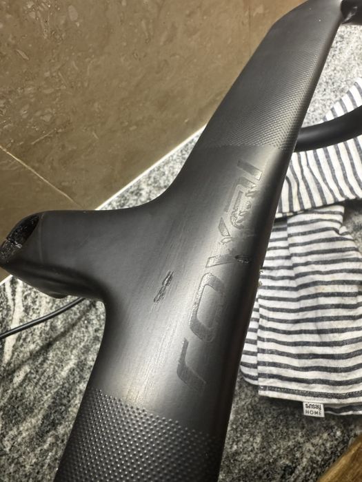 Ghidon Carbon Cursiera 420x110