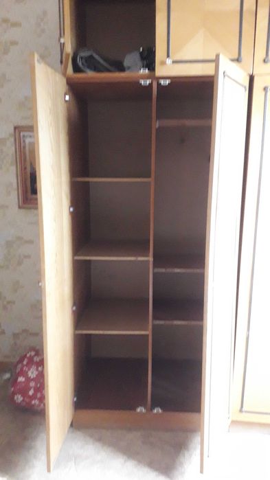 Продам шифоньер.