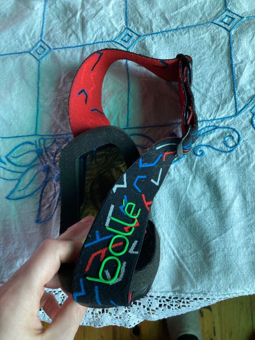 Ски очила Bolle стъклото има леки драскотини