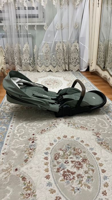 Коляска в отличном состоянии