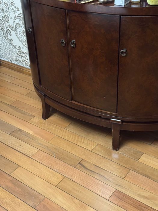 Продам спальный гарнитур