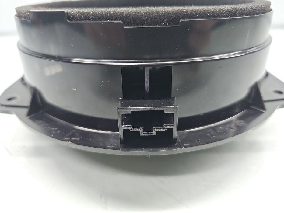 Boxa stanga spate AUDI Q2 (GAB) [ Fabr 2016-prezent] 8V4035411B