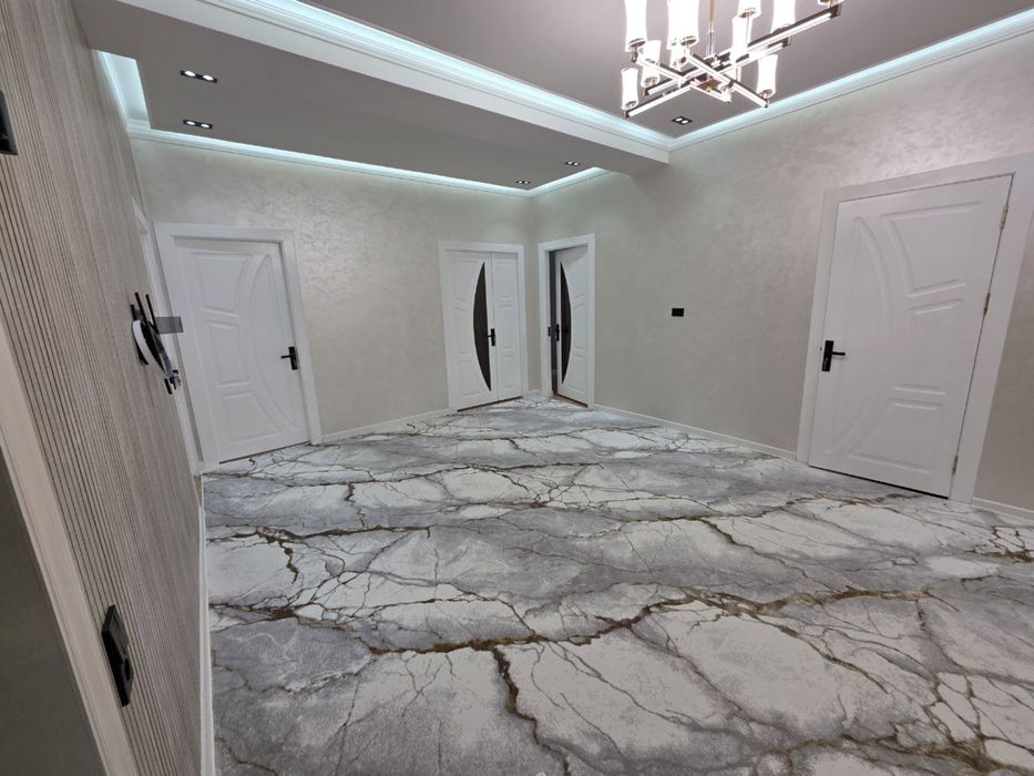 Продаётся Новостройка 40-лет новый ремонт  5-комнат