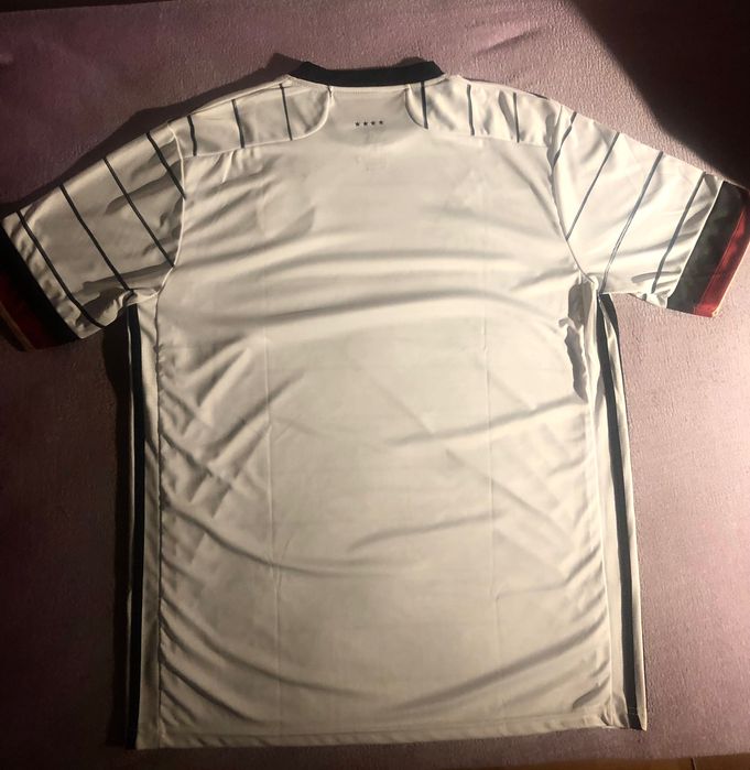 Нова фланелка  на нац.отбор по футбол на Германия. Размер 52-54.