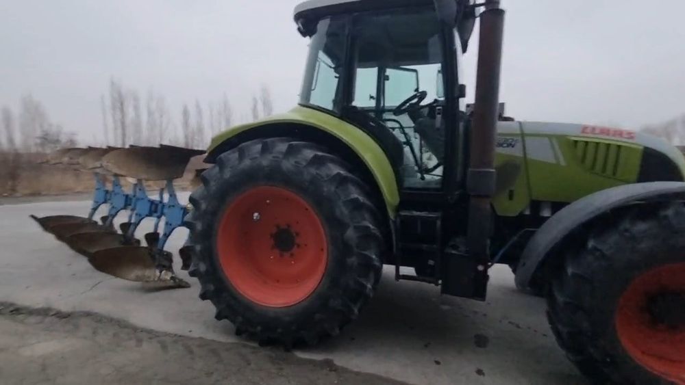 "Orion" traktor sotiladi. Aylanadigan Pligi, dlinniy bazasibilan birga