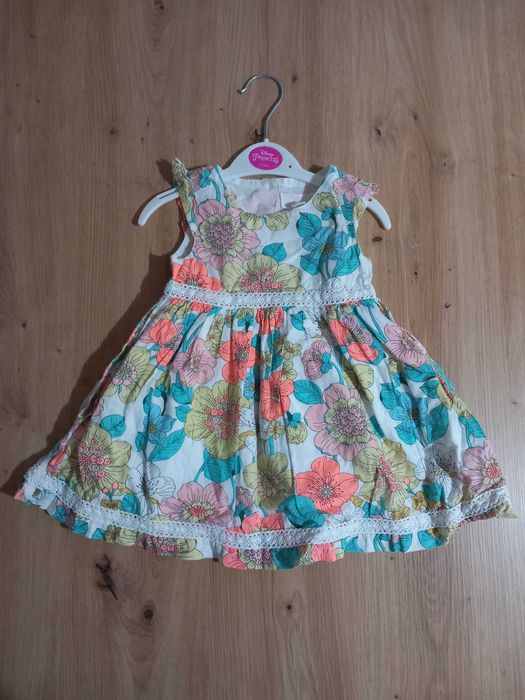 Луксозни маркови детски рокли 12-18м. 80-86см.