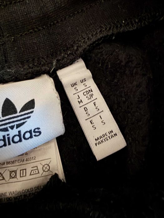 pantaloni adidas negrii